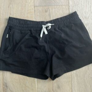 Black shorts with side pockets